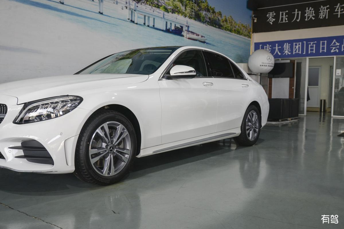 奔驰,奔驰c级,2021款 c 200 l 时尚型运动版