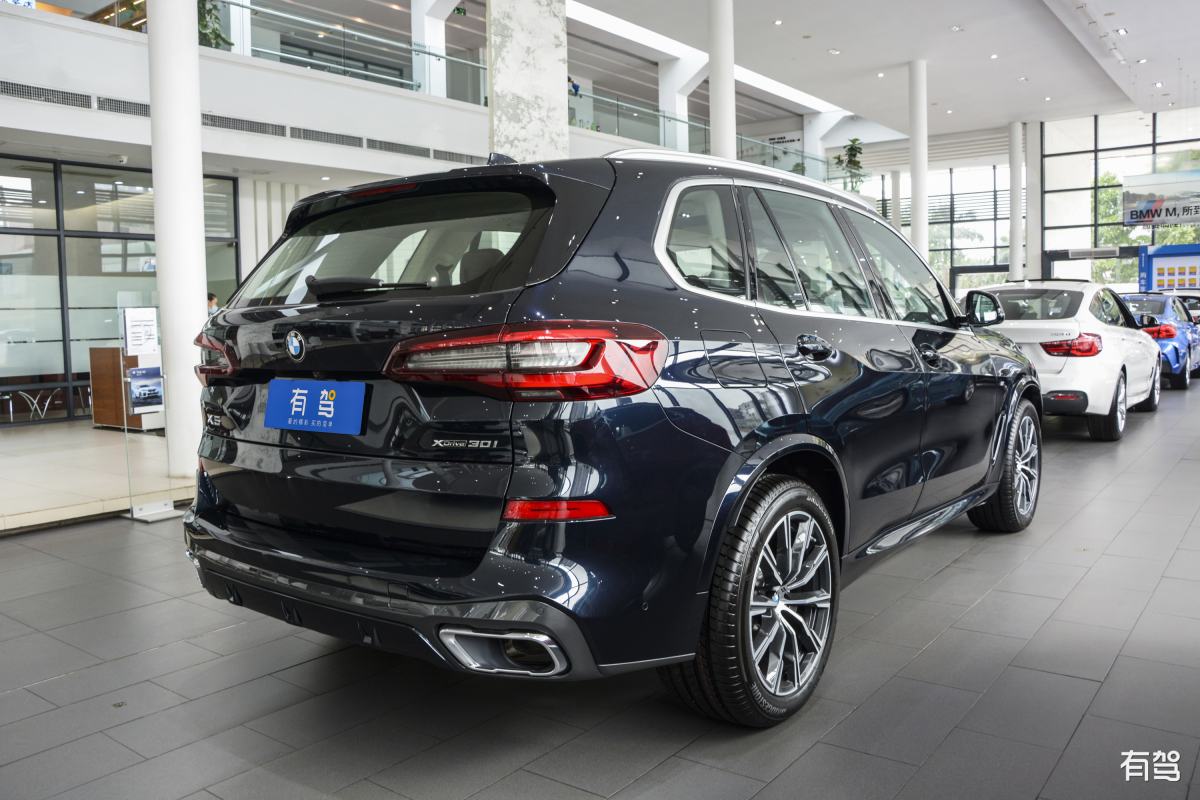 大众途锐 vs 宝马X5：哪款豪华SUV更适合你？