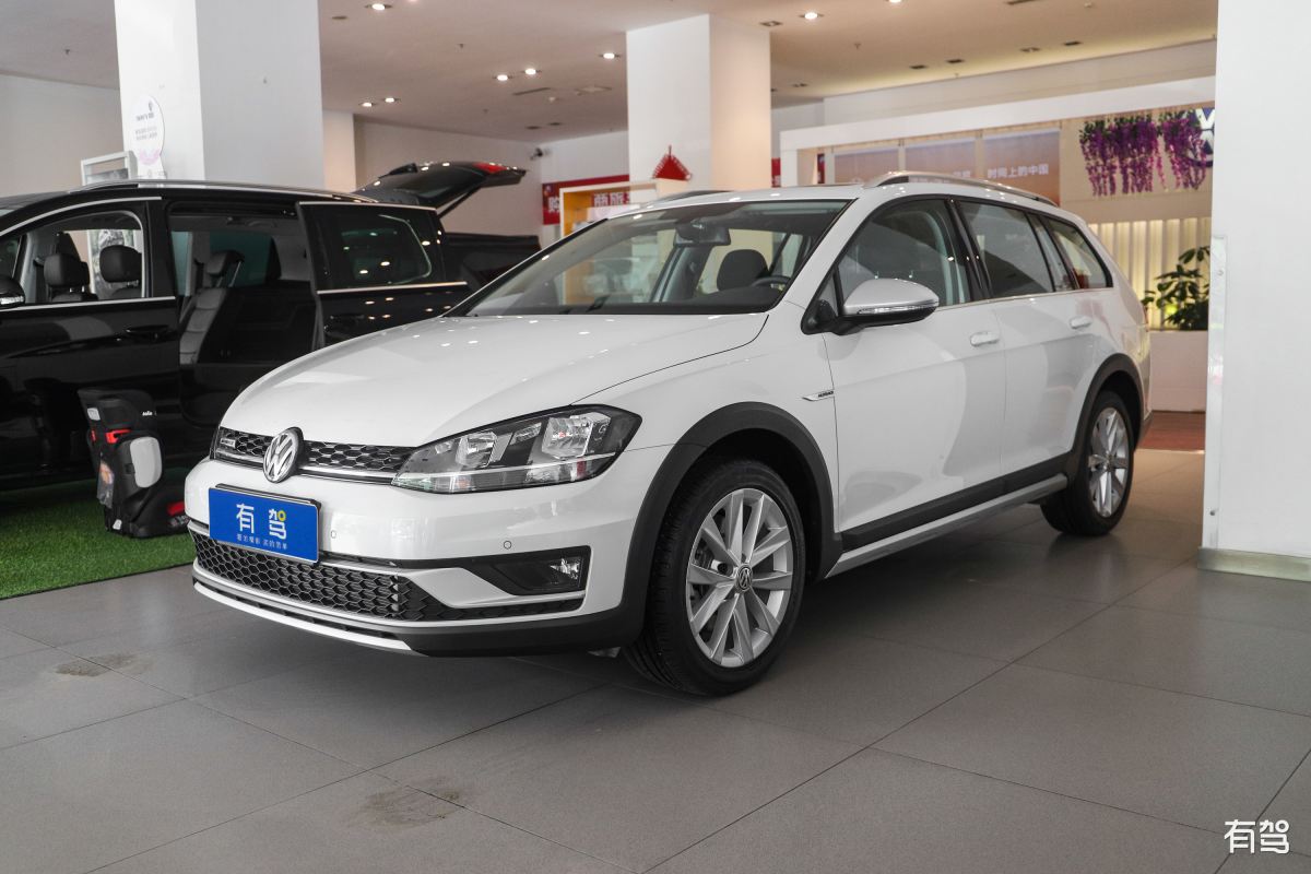 想买一辆11年高尔夫多少钱合适