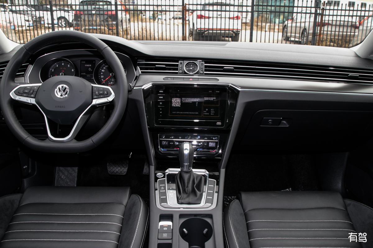 大众迈腾汽车的动力性能和驾驶体验有哪些？