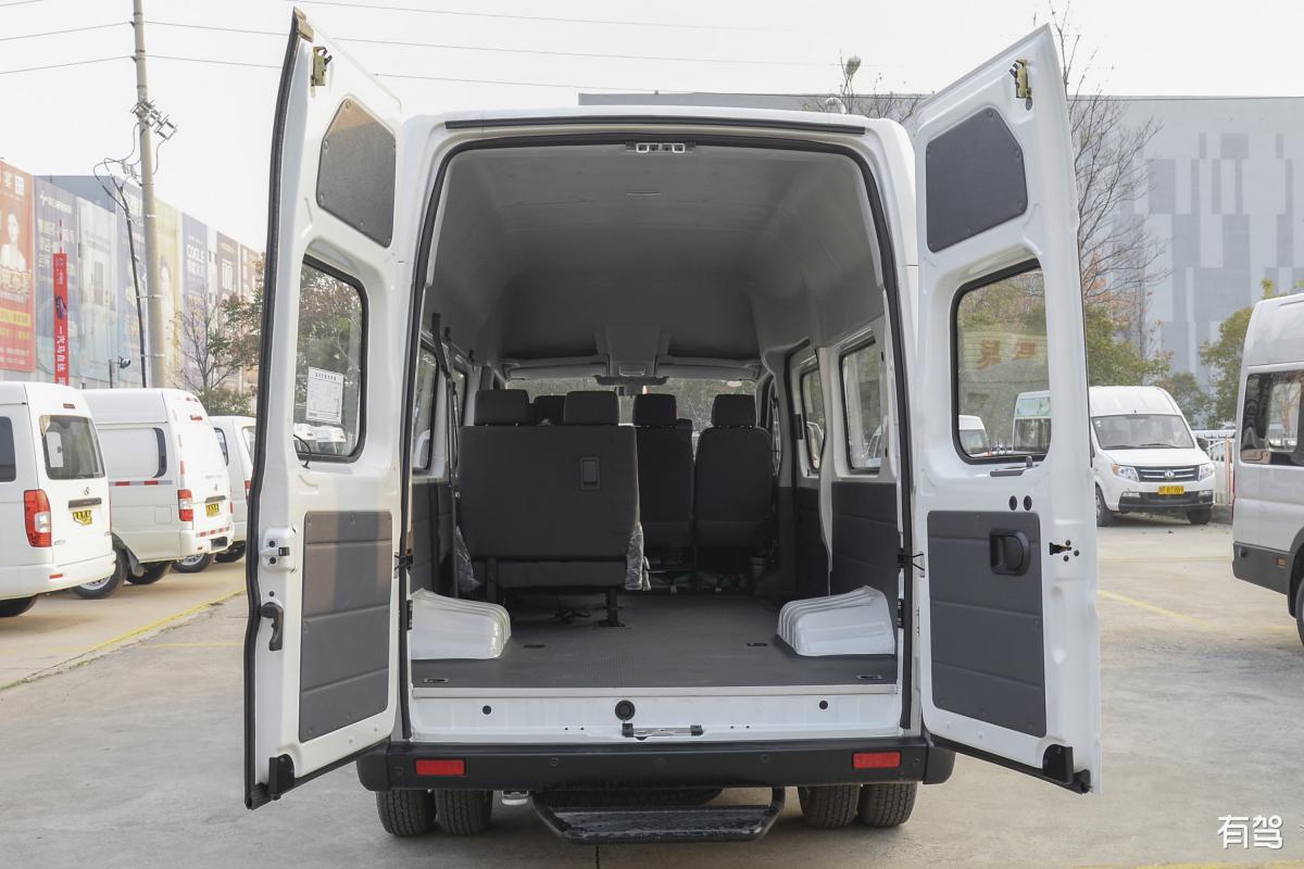 东风御风多少钱一公里 200字