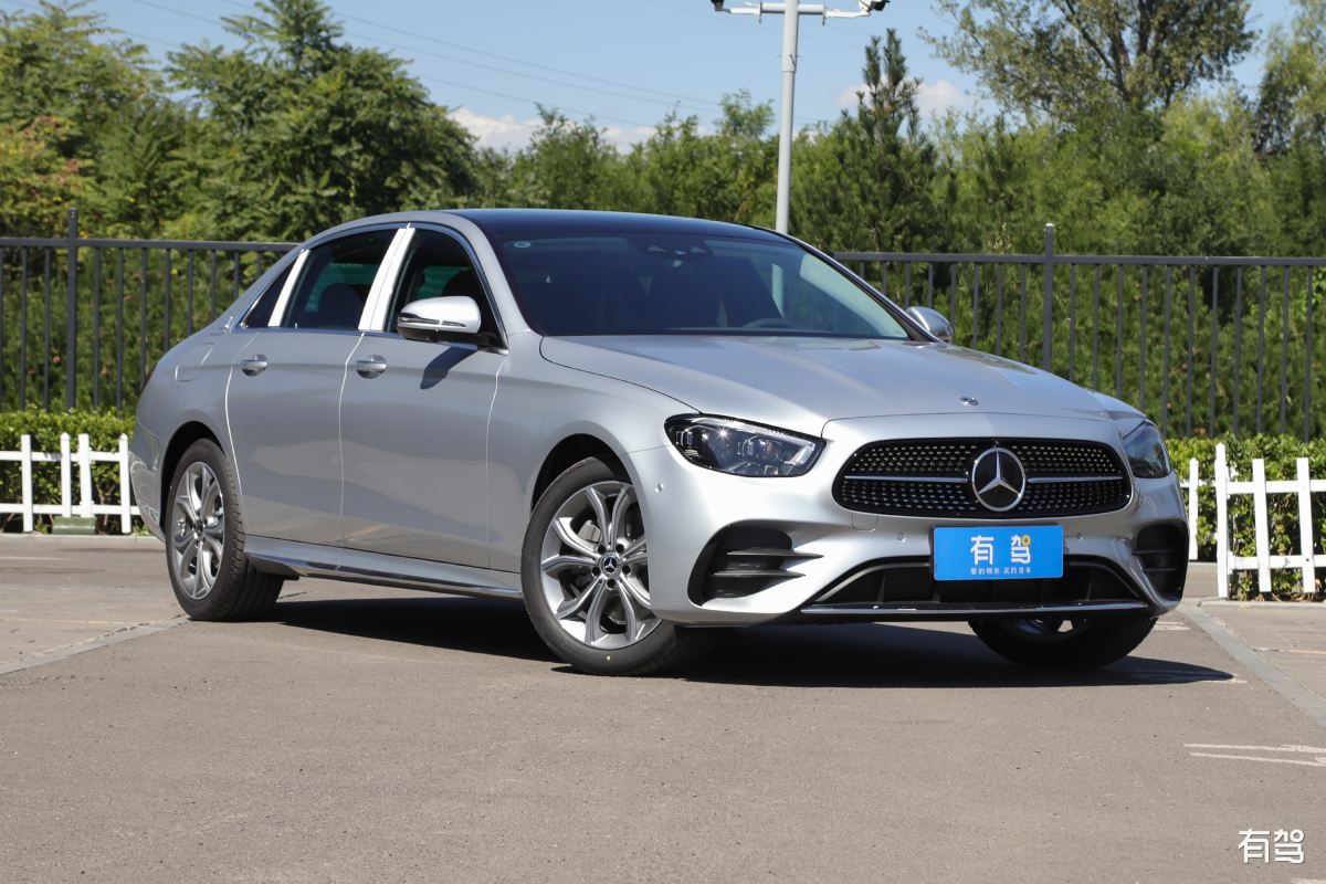 奔驰,奔驰e级,2021款 e 300 l 运动豪华型