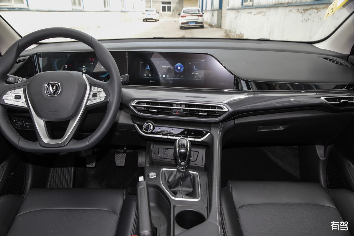 逸动plus手动豪华车型已经停产那为什么4S店却一直再接订单？ 200字