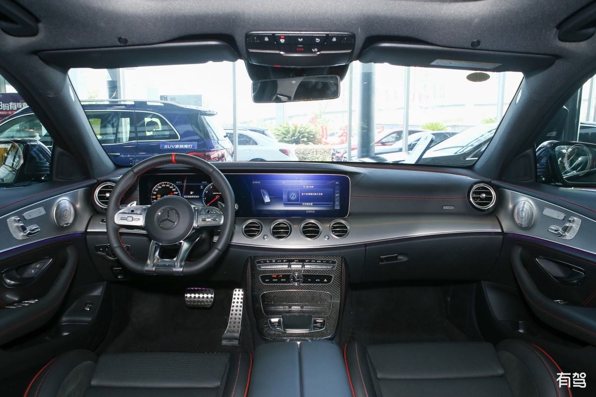 奔驰玛奇朵米色内饰好打理吗回答加拓展。