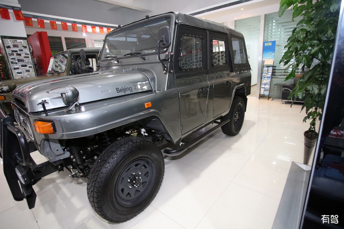 北汽制造,bj212,2020款 1.5t 三角门