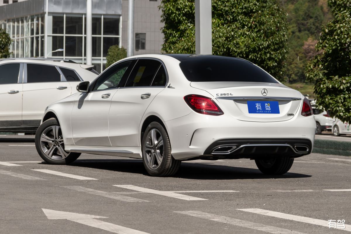 奔驰,奔驰c级,2021款 c 260 l 运动版