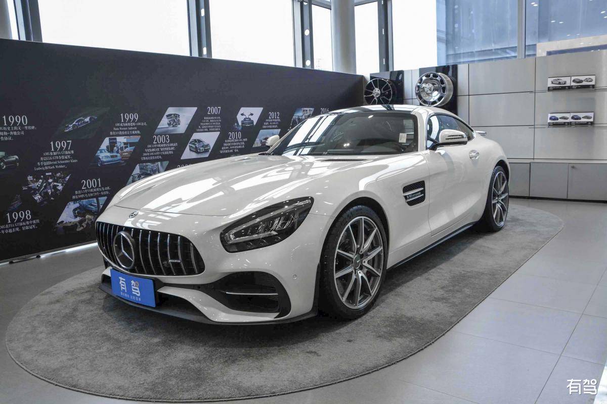 奔驰AMG GT Black Series 介绍200字