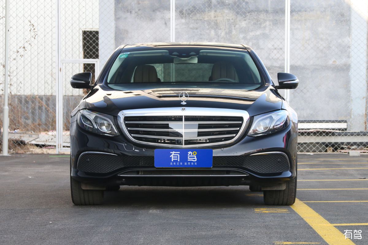 奔驰,奔驰e级,2020款 e 300 l 豪华型