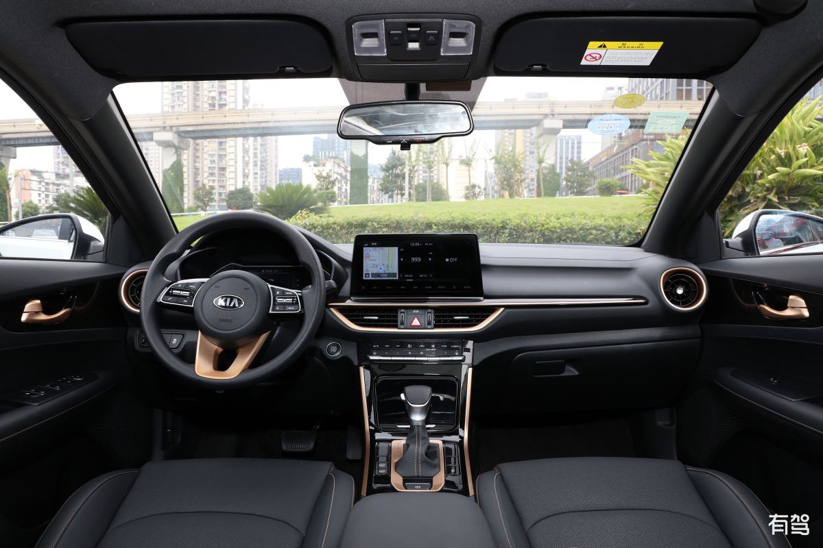 起亚全新K3内饰谍照将于4月正式上市