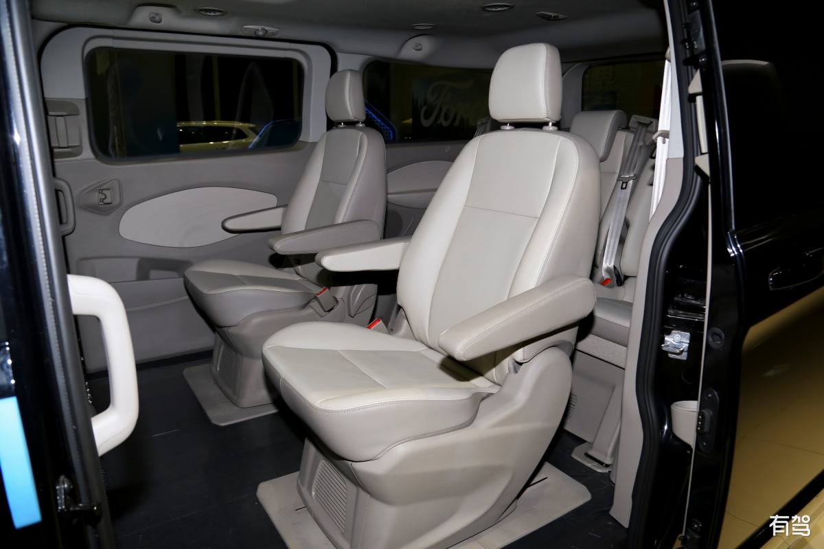 汽车的MPV：空间、灵活、多用途的出行选择