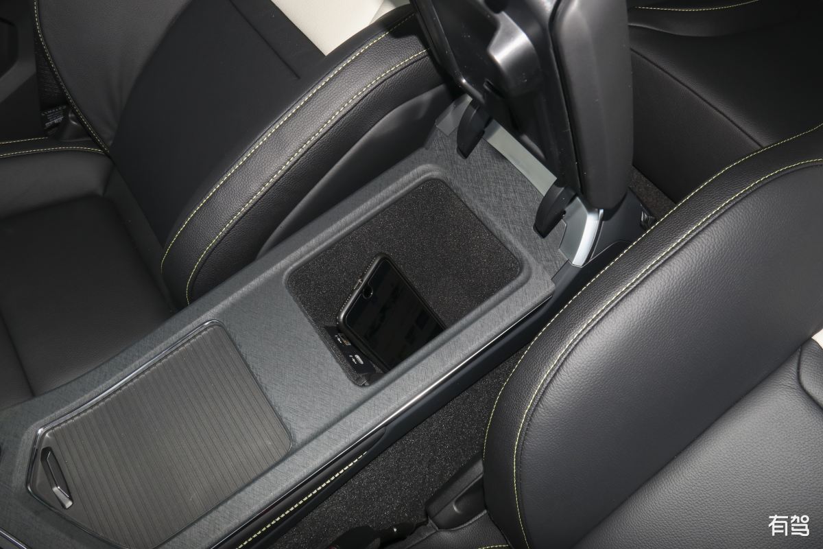 分别以耀和成字开头或结尾的诗句和对联有哪些