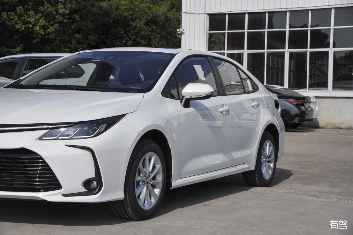 卡罗拉后杠是否需要喷漆？解答及购买建议