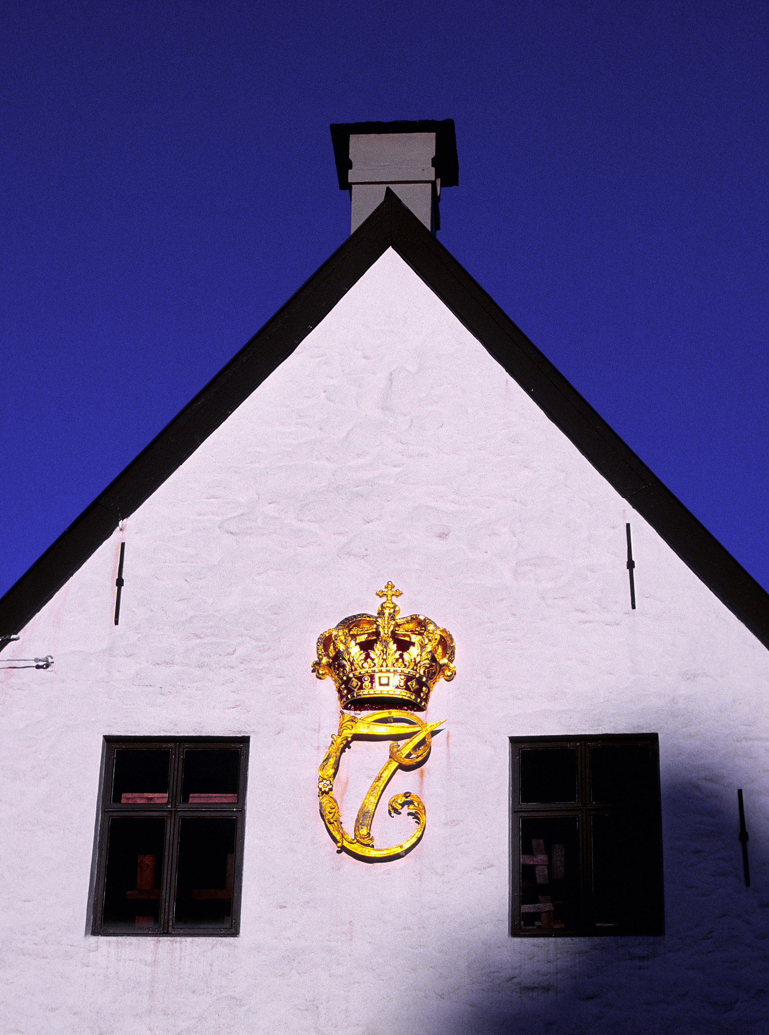 C语言判断字符串中是否只出现一次'*'符号