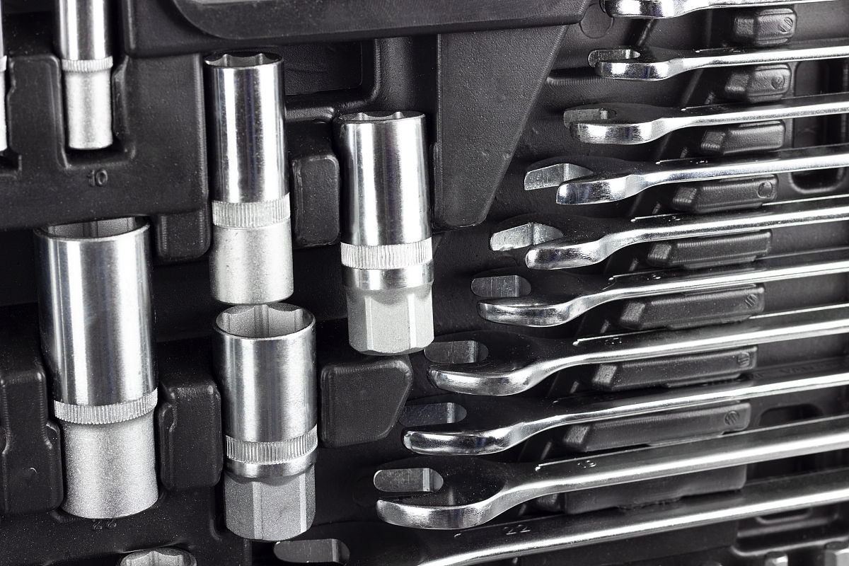 异形出线套管注胶模具研发：市场潜力与竞争优势