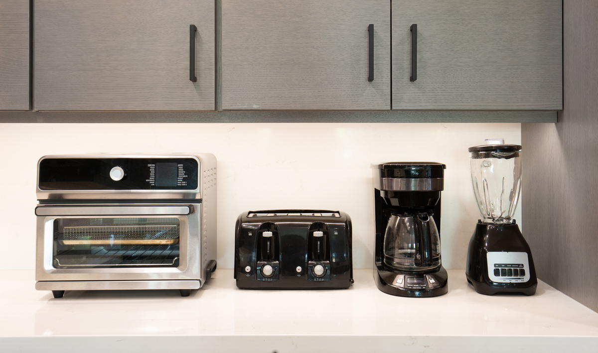 空气炸锅 vs 烤箱：哪种更适合你的厨房？