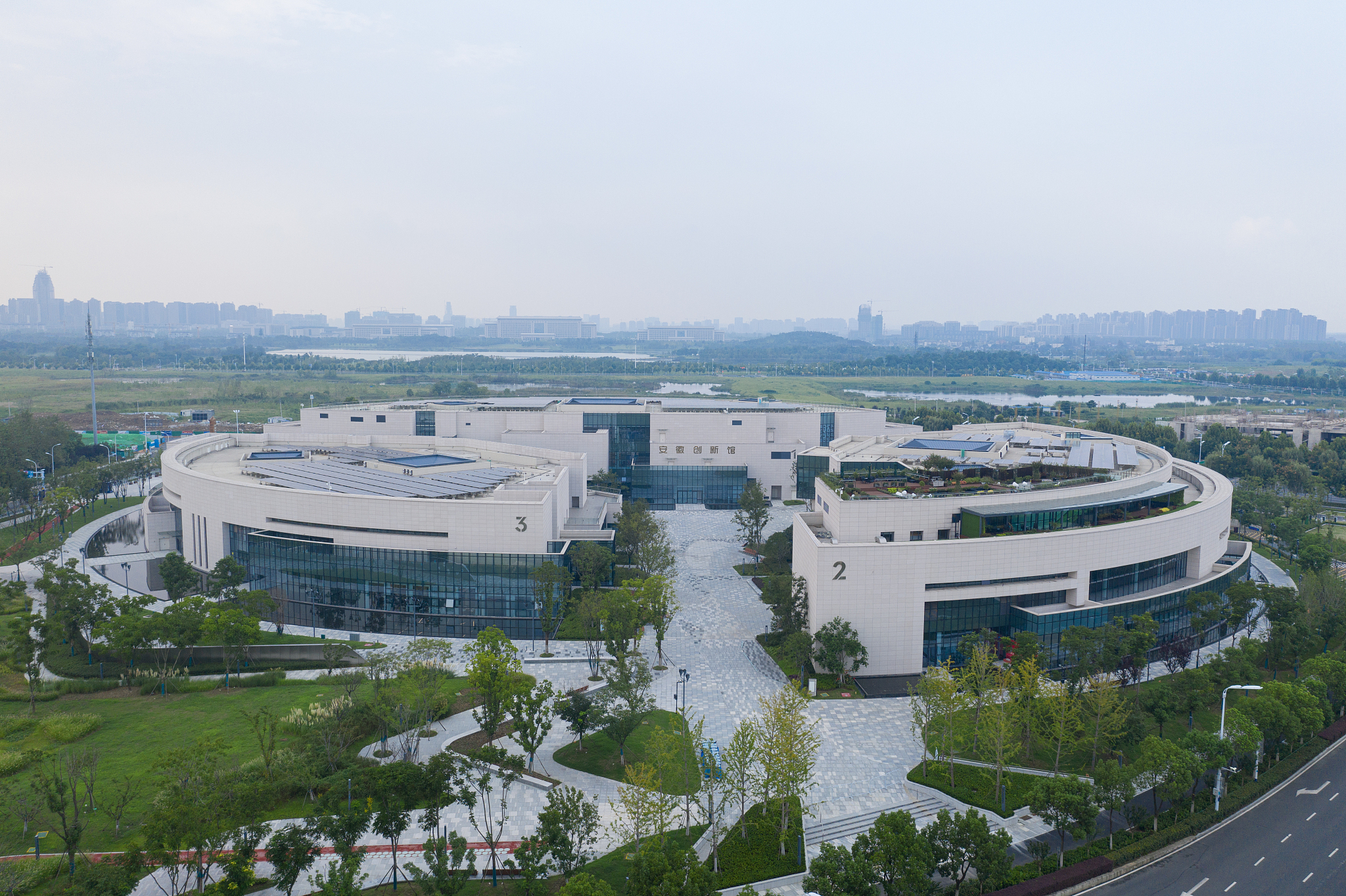 合肥滨湖职业技术学院电脑艺术设计专业怎么样？就业前景、师资力量、教学设施全面解析