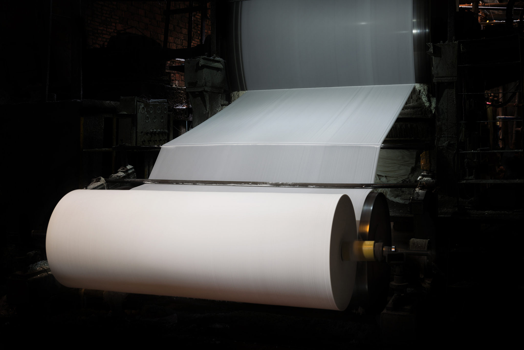 Interior hemming 2PET blow molding machine 3Surface modification 4Surface softening 5Surface forming 6PET blowing bottle 7Film stretching 8Film shrinkage 9Paper drying 10Powder coating 11paint 12Dryin