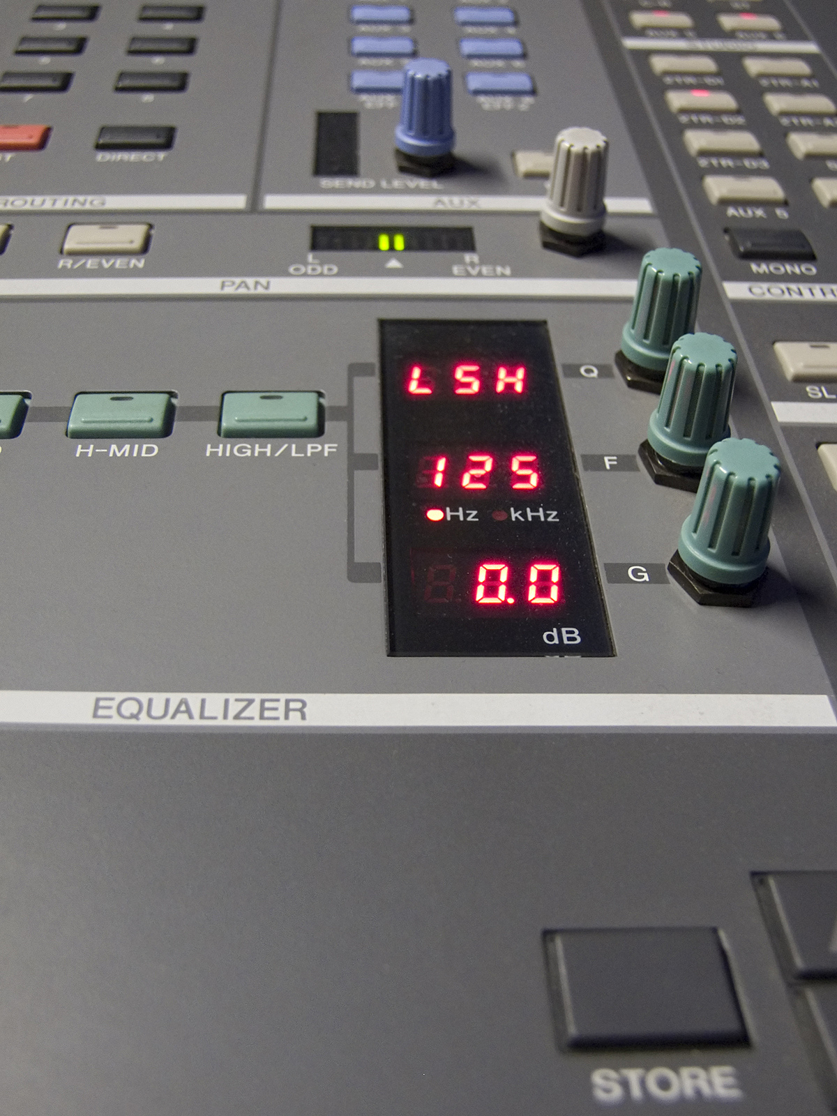 hybrid analogue-to-digital converter 是什么？原理是？