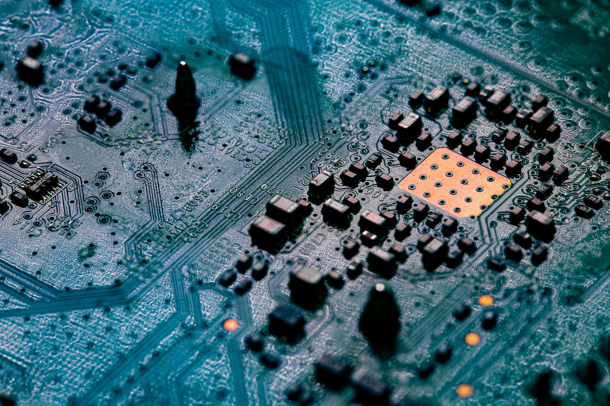 局部化 MEMS 传感器综述：环境监测、医疗诊断和工业应用