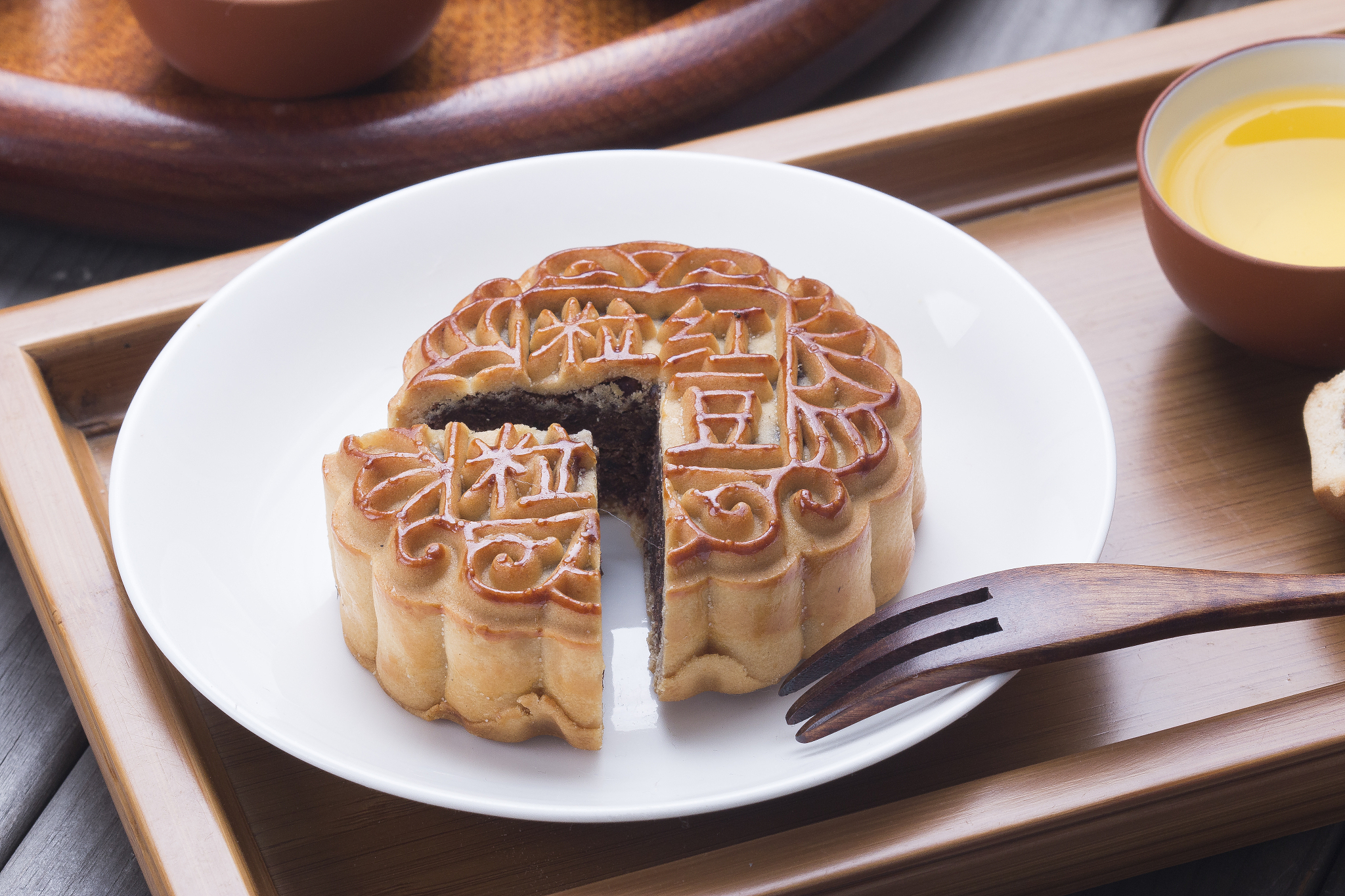 100字中秋节思念家人作文：写给远方亲人的温暖祝福