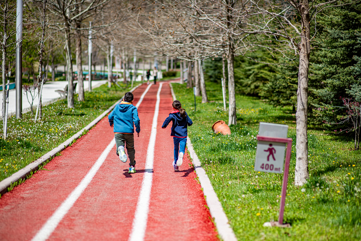 写一段400字左右的跑步小记