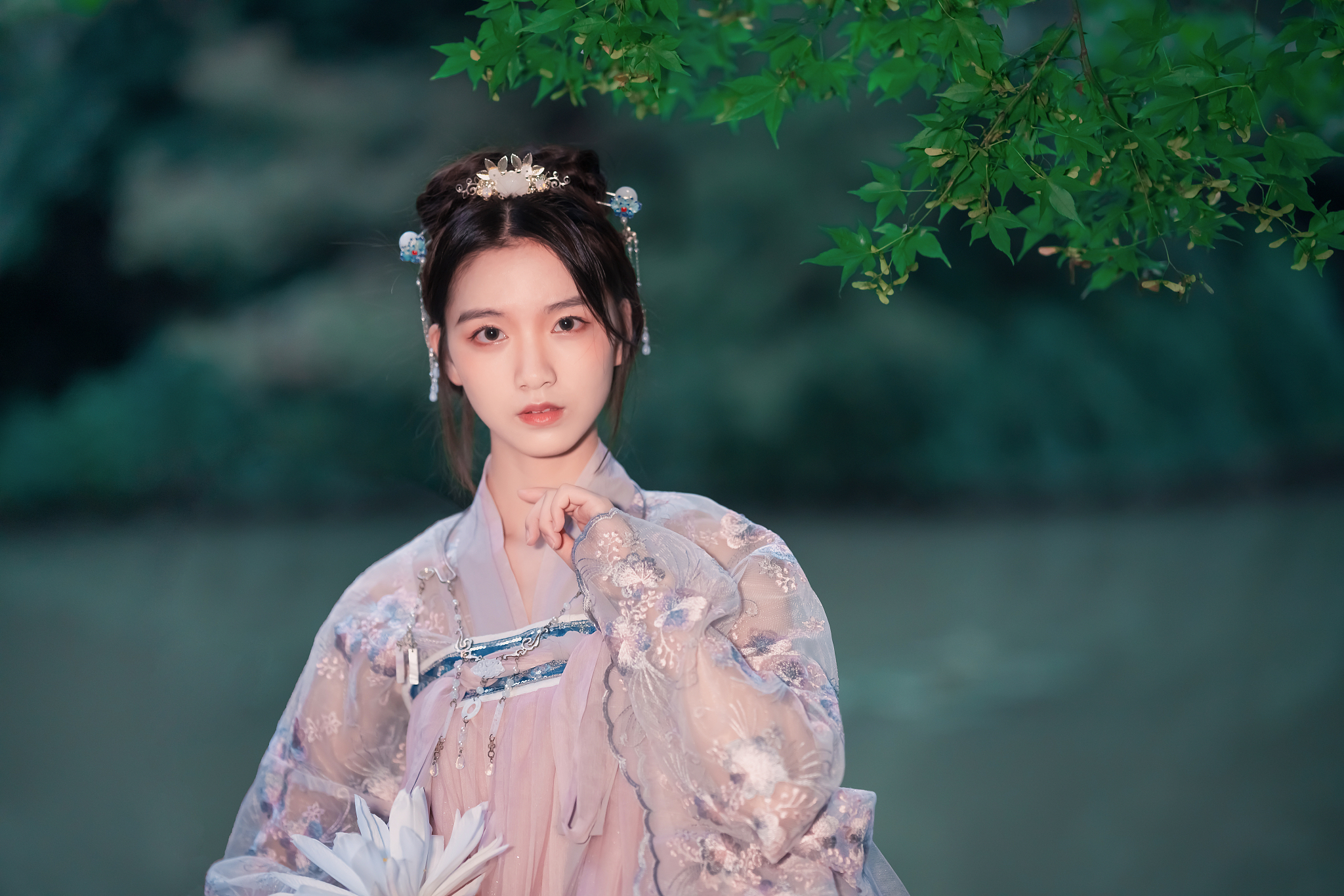 汉服现状与分析：文化传承与时尚潮流的交汇