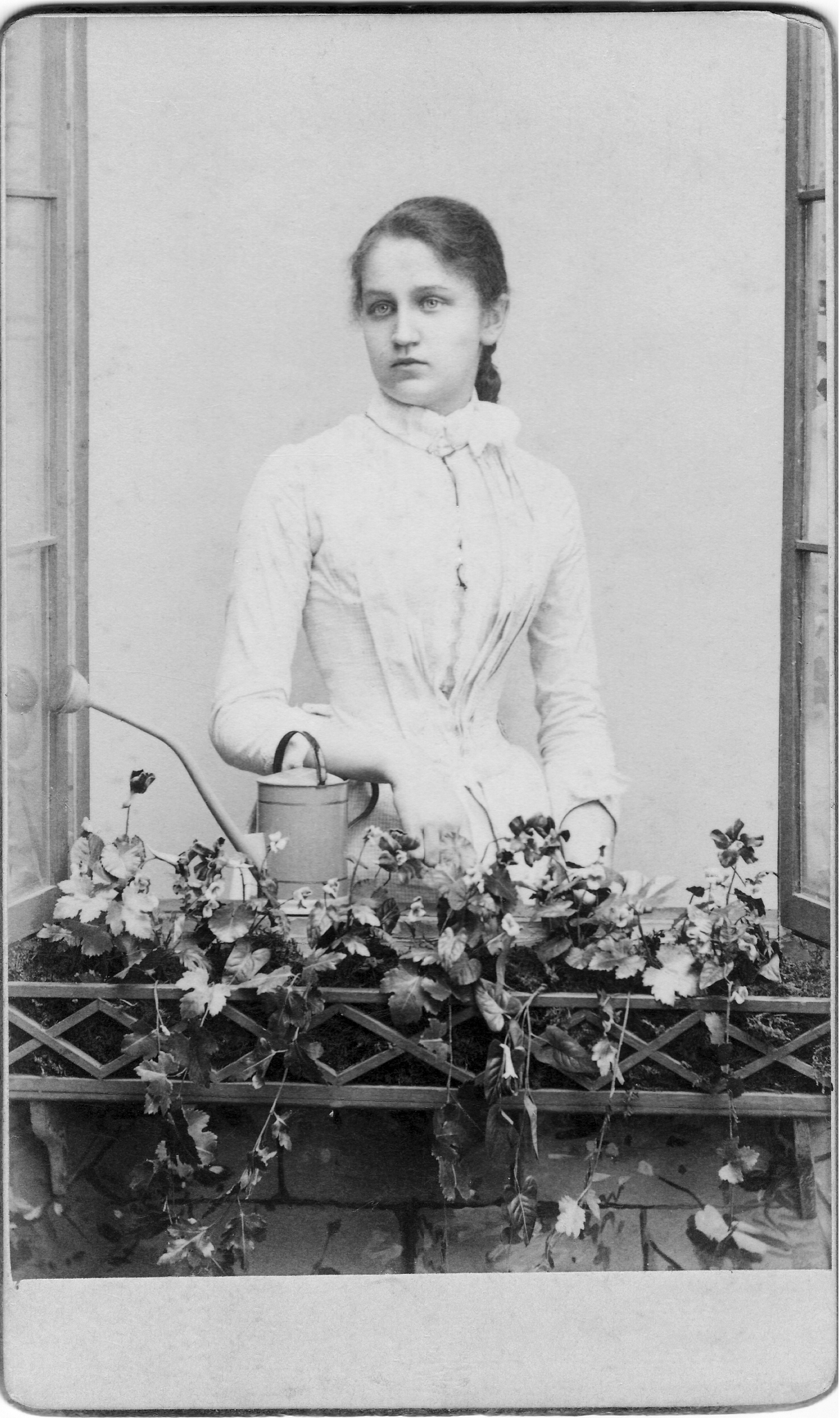 vintage photograph of a young woman