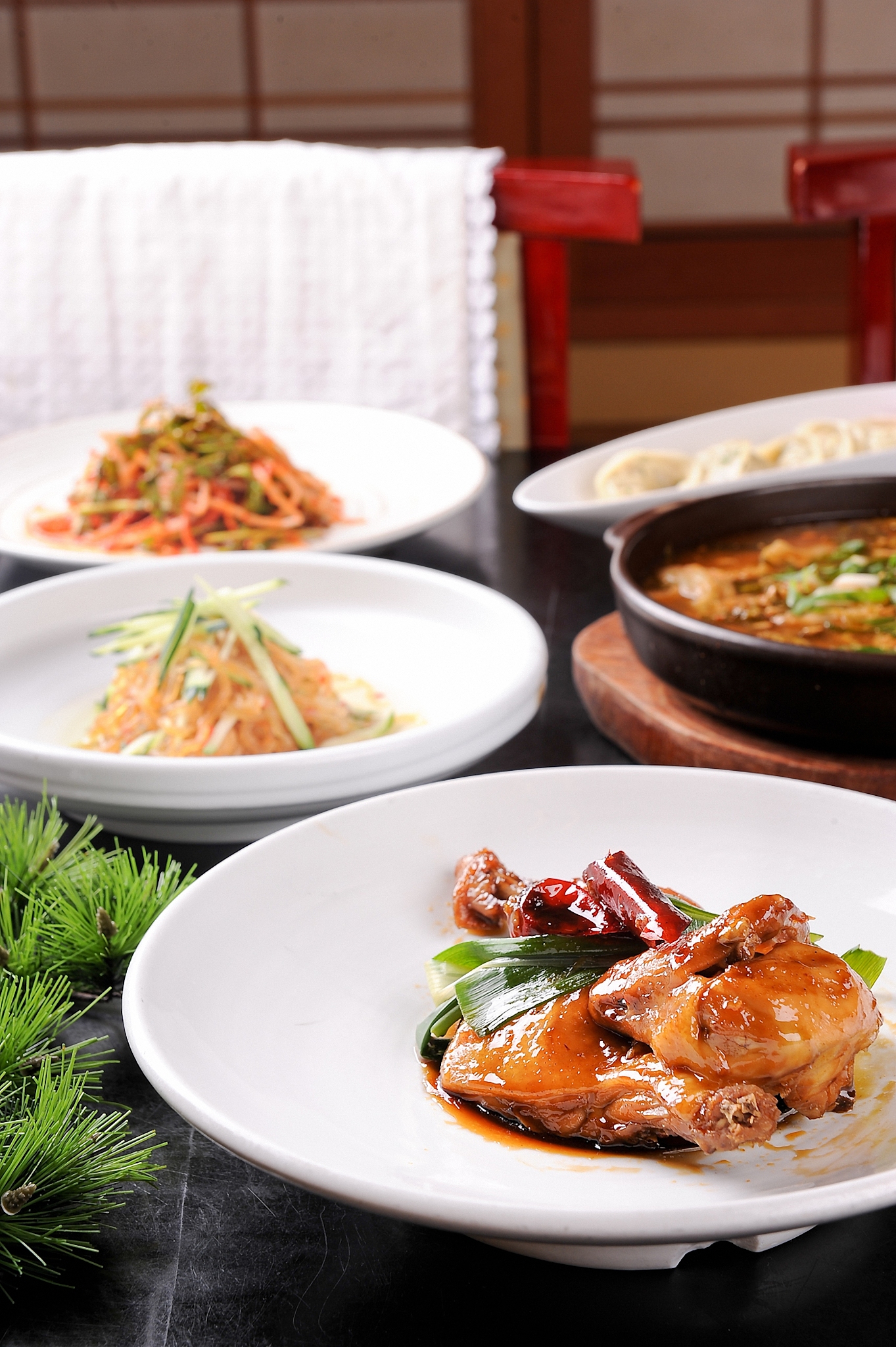 setting the table,korean food