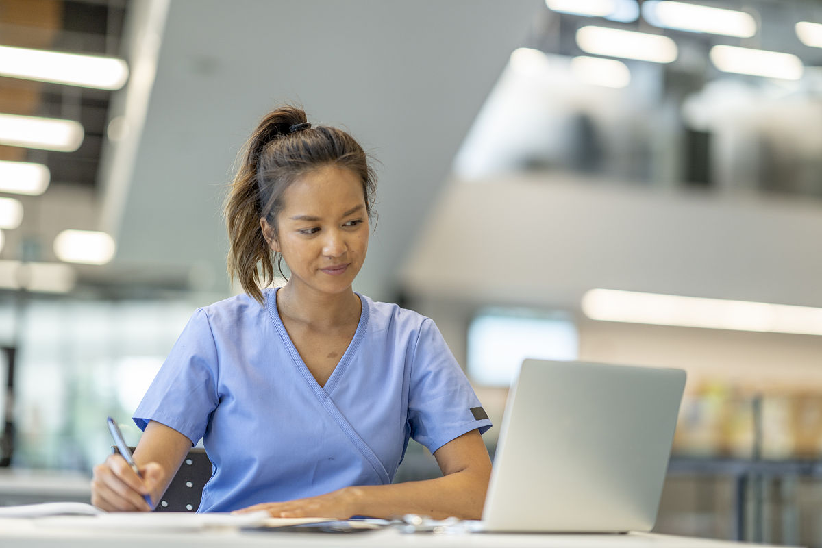 成都希望卫校有哪些专业用发散