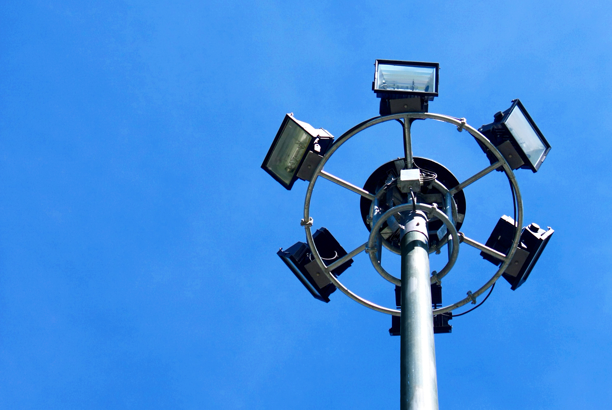 sport light poles.