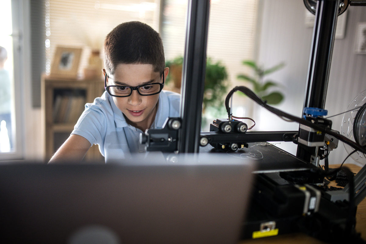 影像与影视技术剪辑师和修片师方向专业有没有行业前景