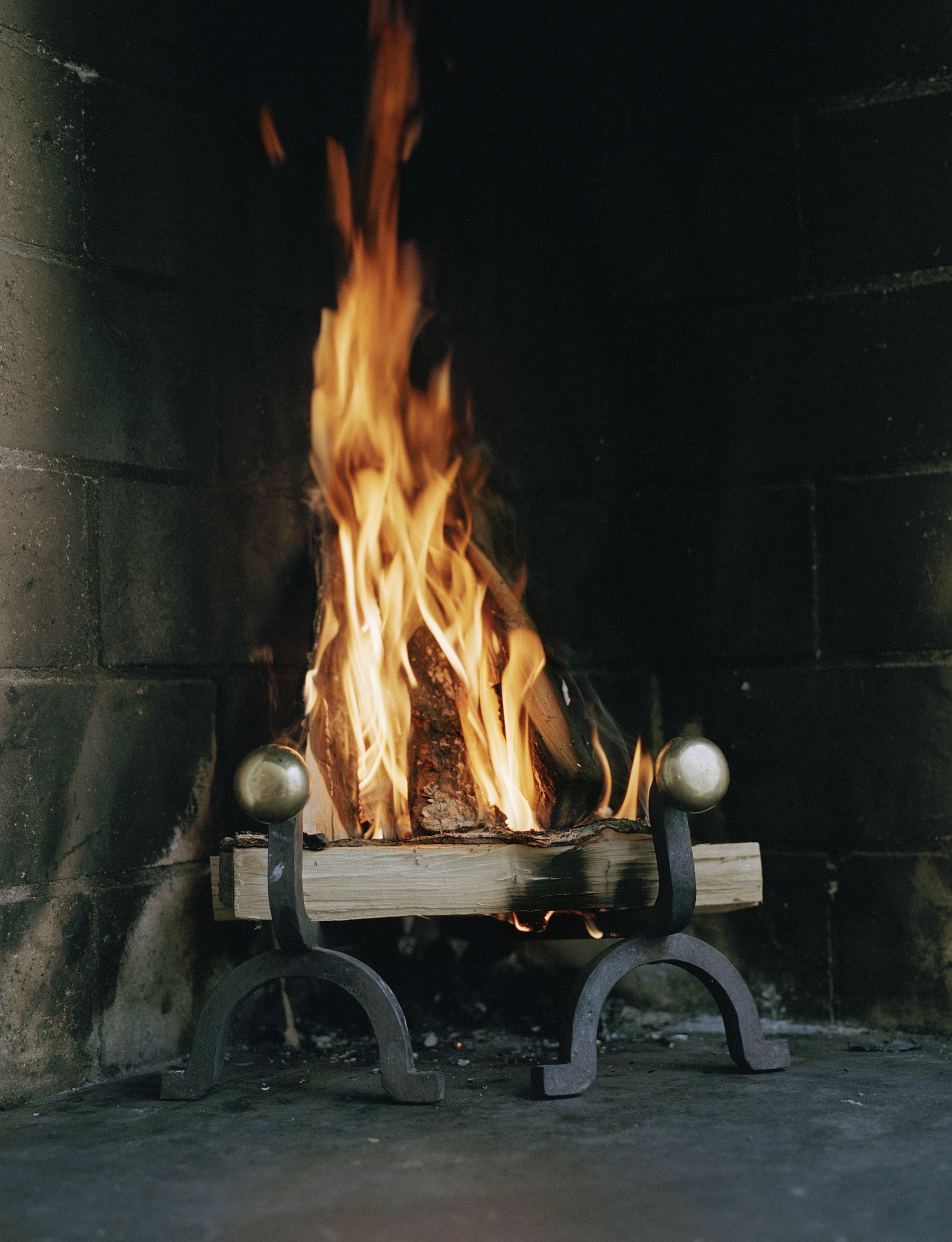 Propane Fire Pit Table Outdoor Reviews: Top-Rated for Backyard Relaxation