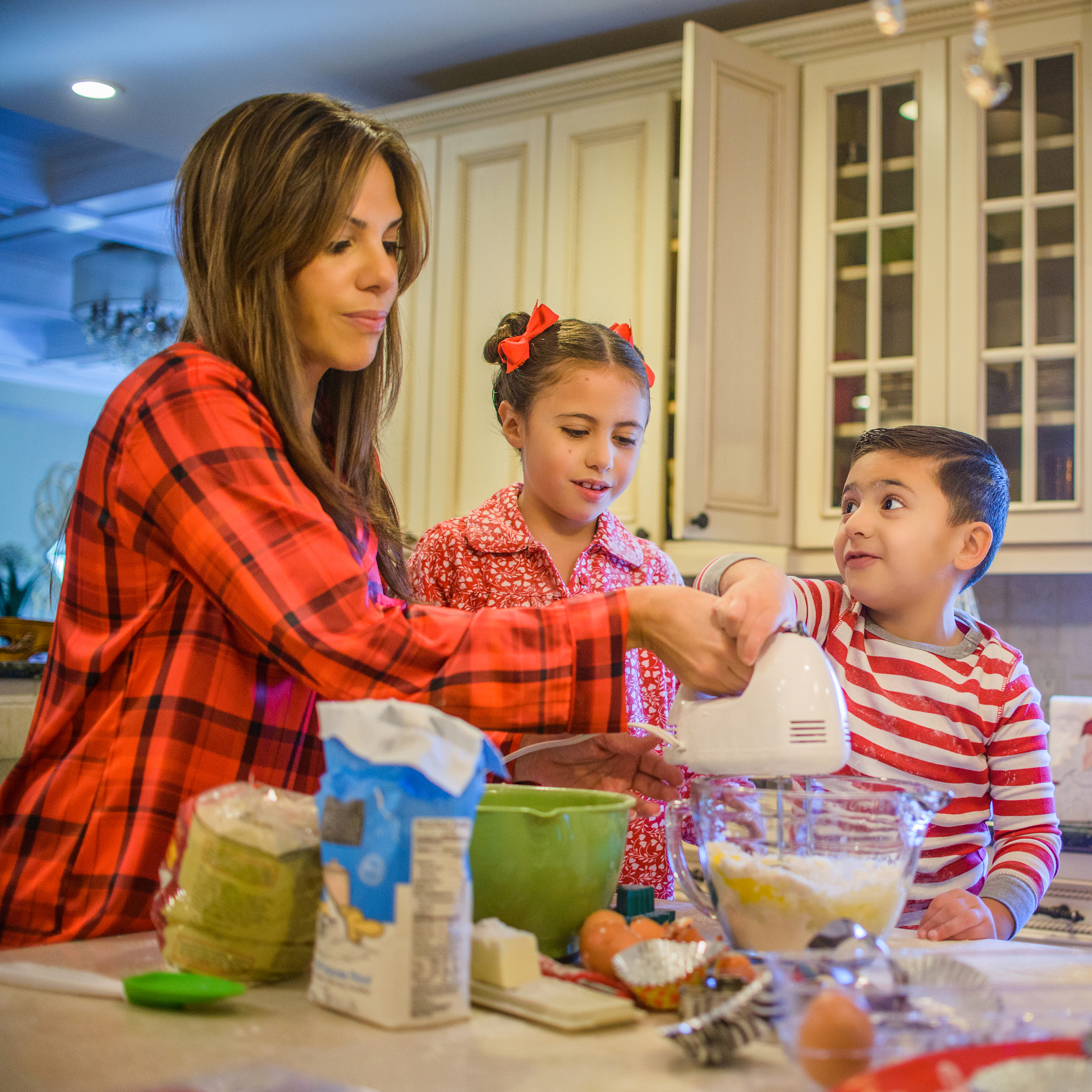 in the morning Lucy rushed to her mother said her stomach hurting and she went back to bed Her mother was looking after Lucy Suddenly her mom found that there was a pile of candy wrappers and an empty
