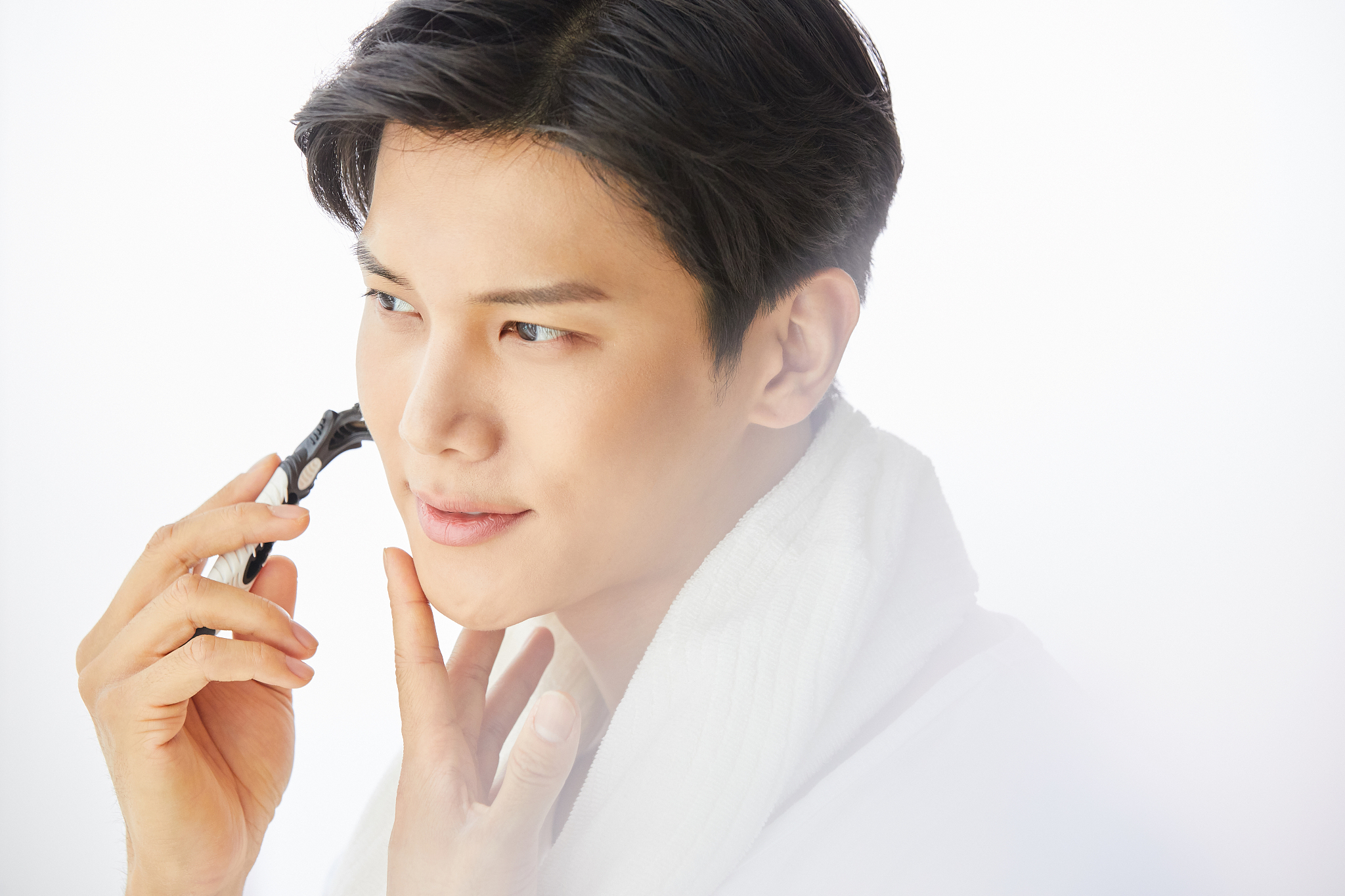 想变美男仔？教你画男妆！