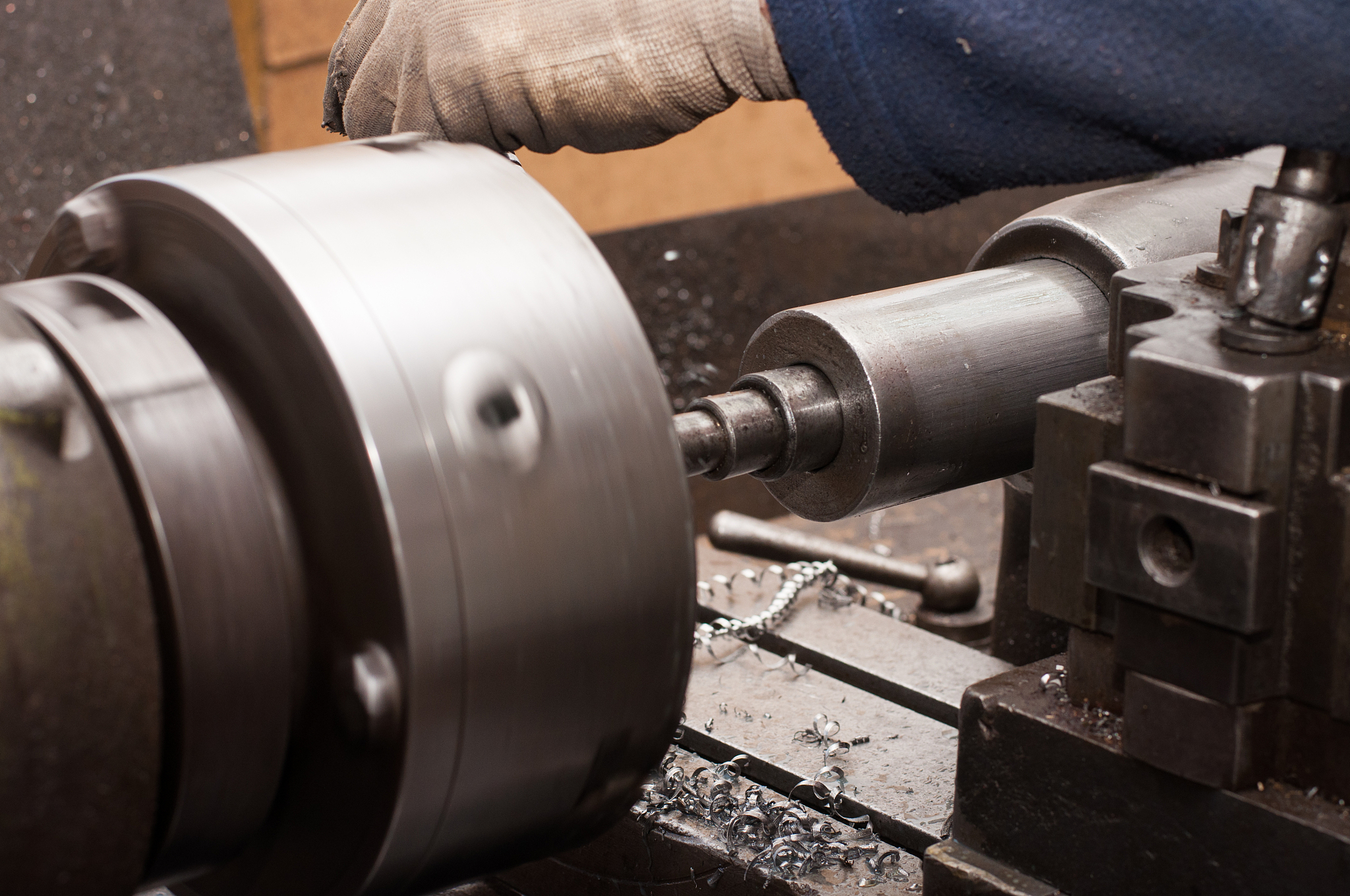 CA6140车床加工外圆的切削深度是是多少帮我用200字详细描述