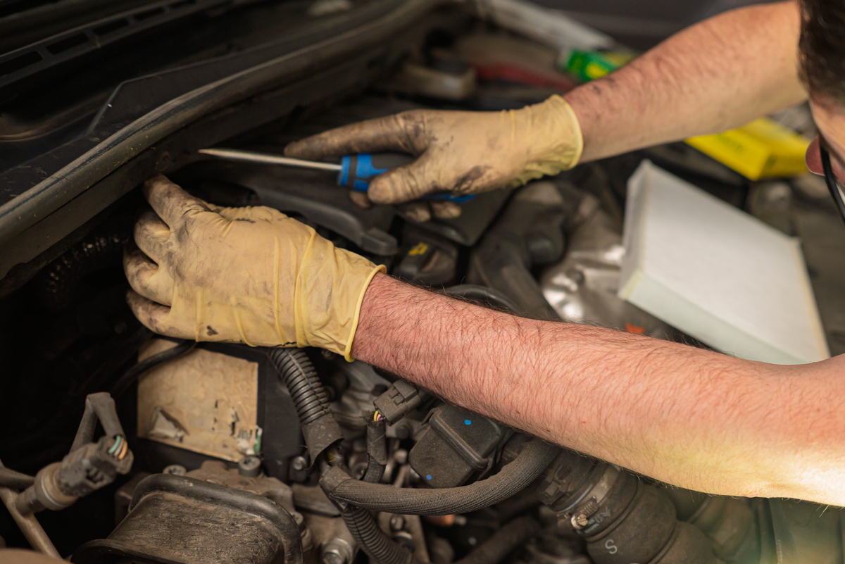 如何检测汽车气缸状态？