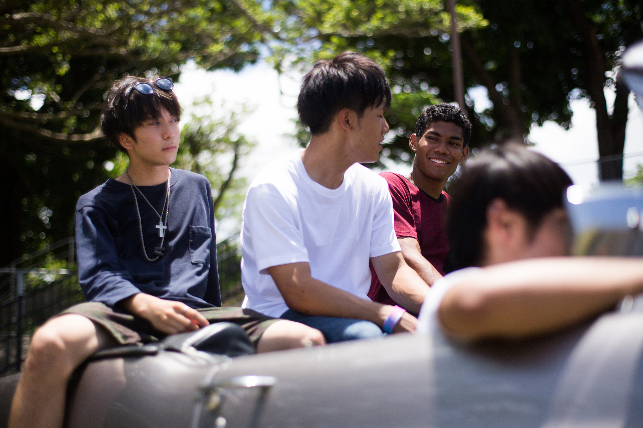 以《追我吧第二季》：明星们的跑酷挑战之旅为题写一篇1200字文章