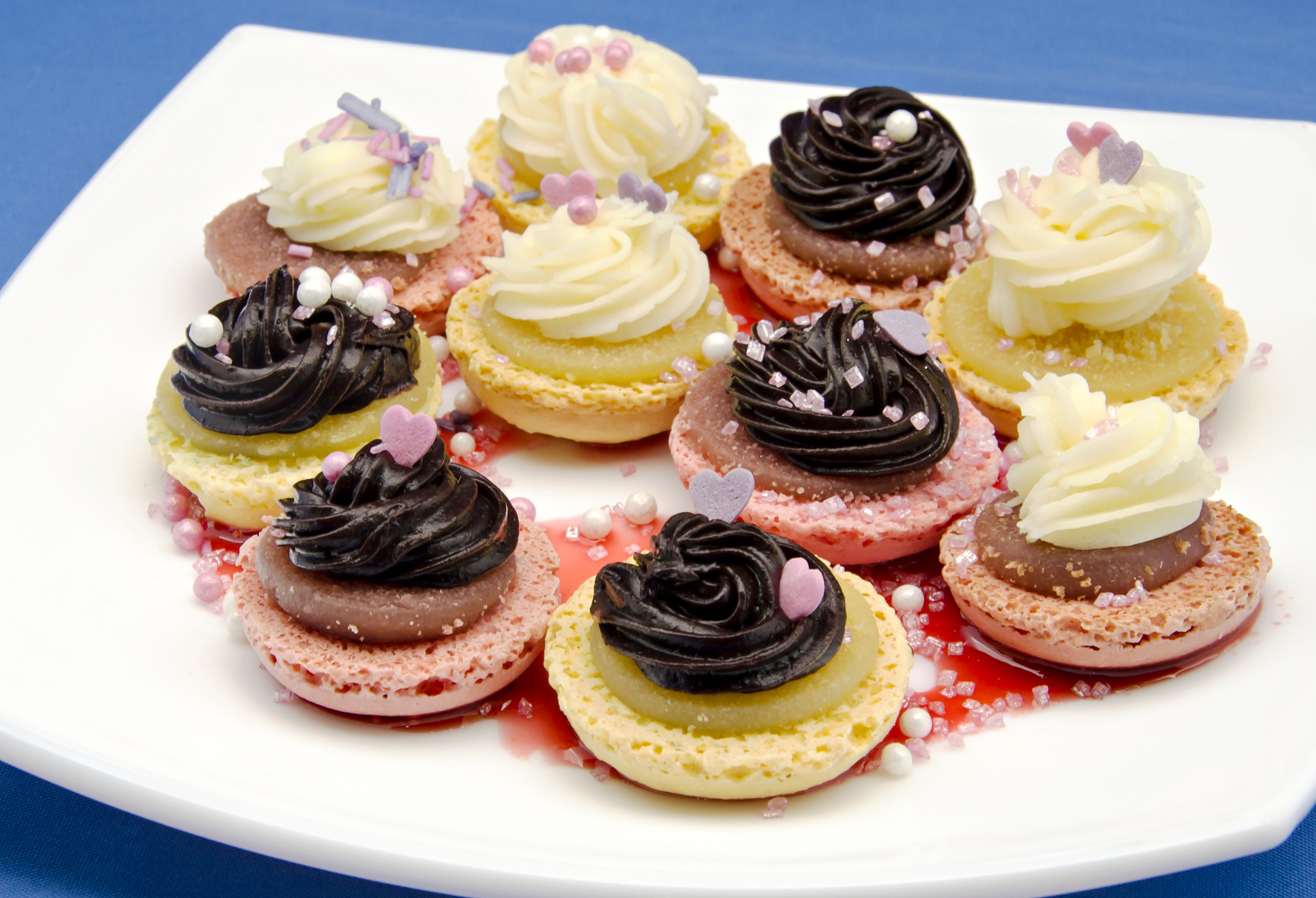 macarons decorated