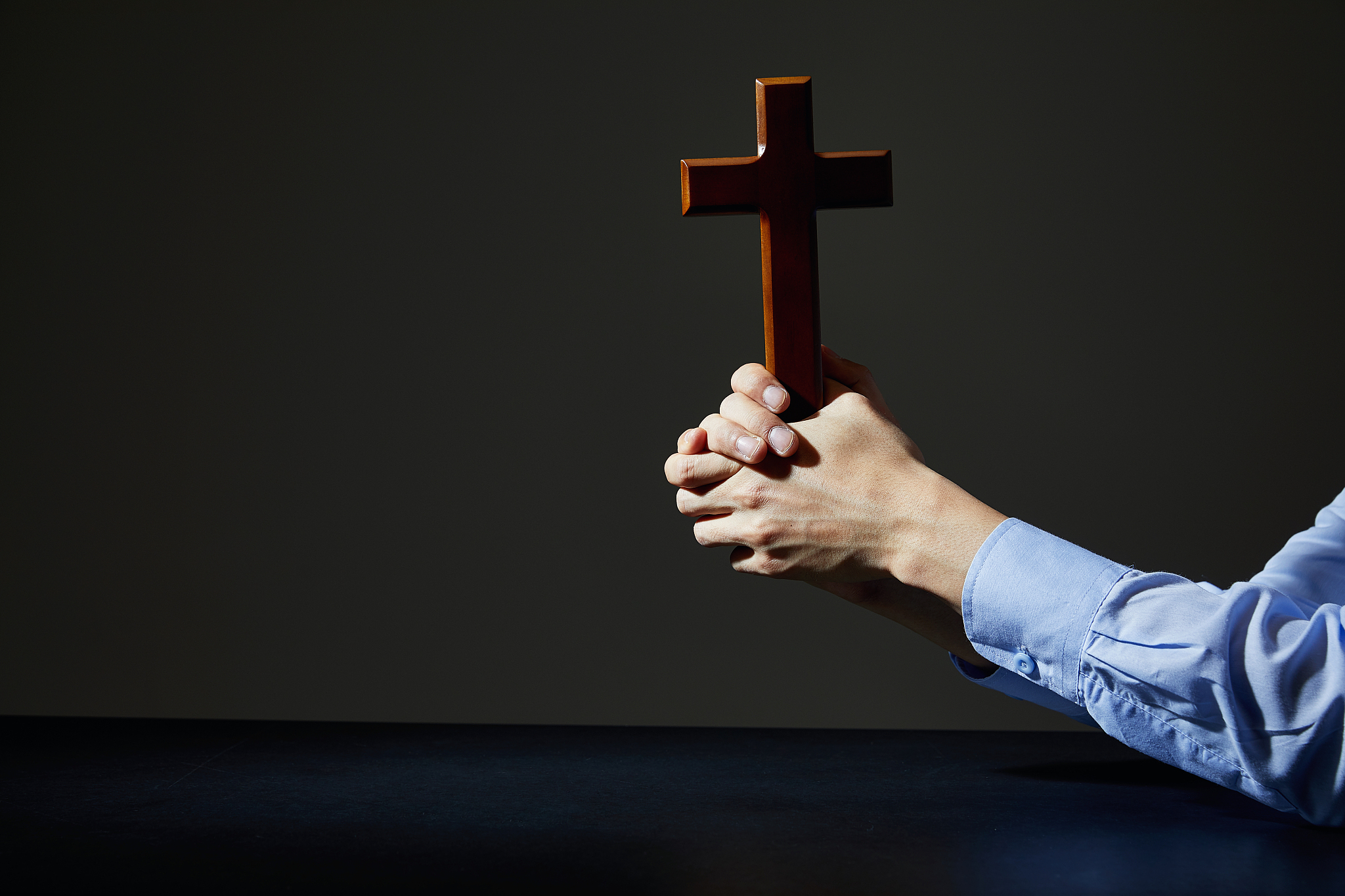 信仰耶稣的人不能对偶像鞠躬