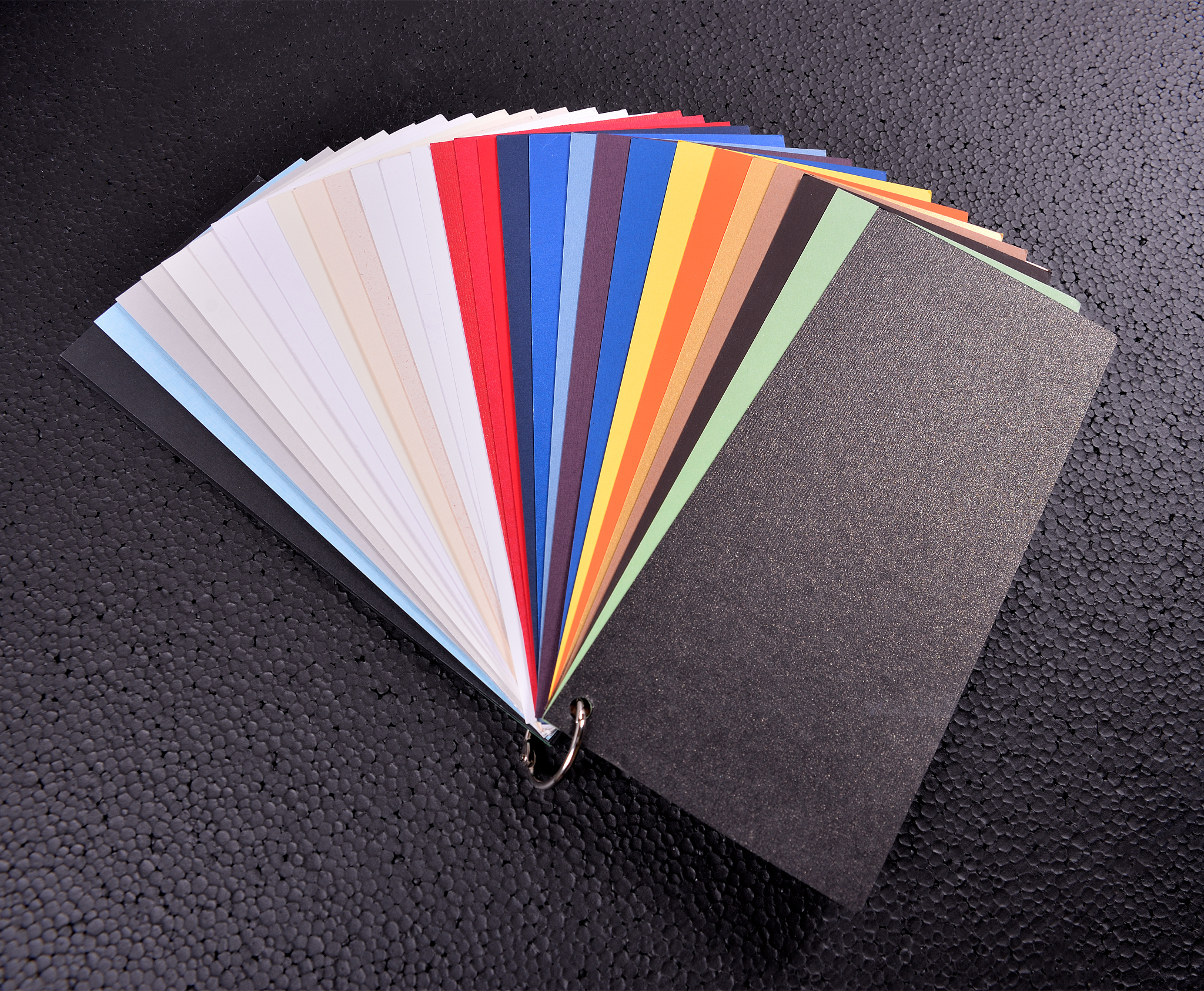 英文翻译我们将使用CMP的油漆产品用于舵杆和舵套筒表面