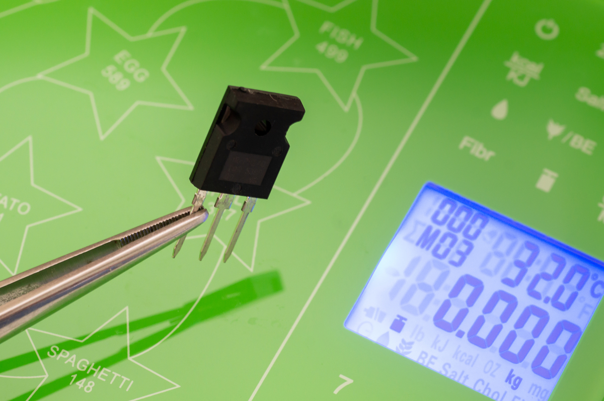 #include reg51hsbit buzzer = P1^0; sbit addBtn = P2^0; sbit minusBtn = P2^1; sbit resetBtn = P2^2; unsigned int score = 50; void delayunsigned int time unsigned int i j; fori = 0; i #include reg51hsbit buzzer = P1^0; sbit addBtn = P2^0; sbit minusBtn = P2^1; sbit resetBtn = P2^2; unsigned int score = 50; void delayunsigned int time unsigned int i j; fori = 0; i