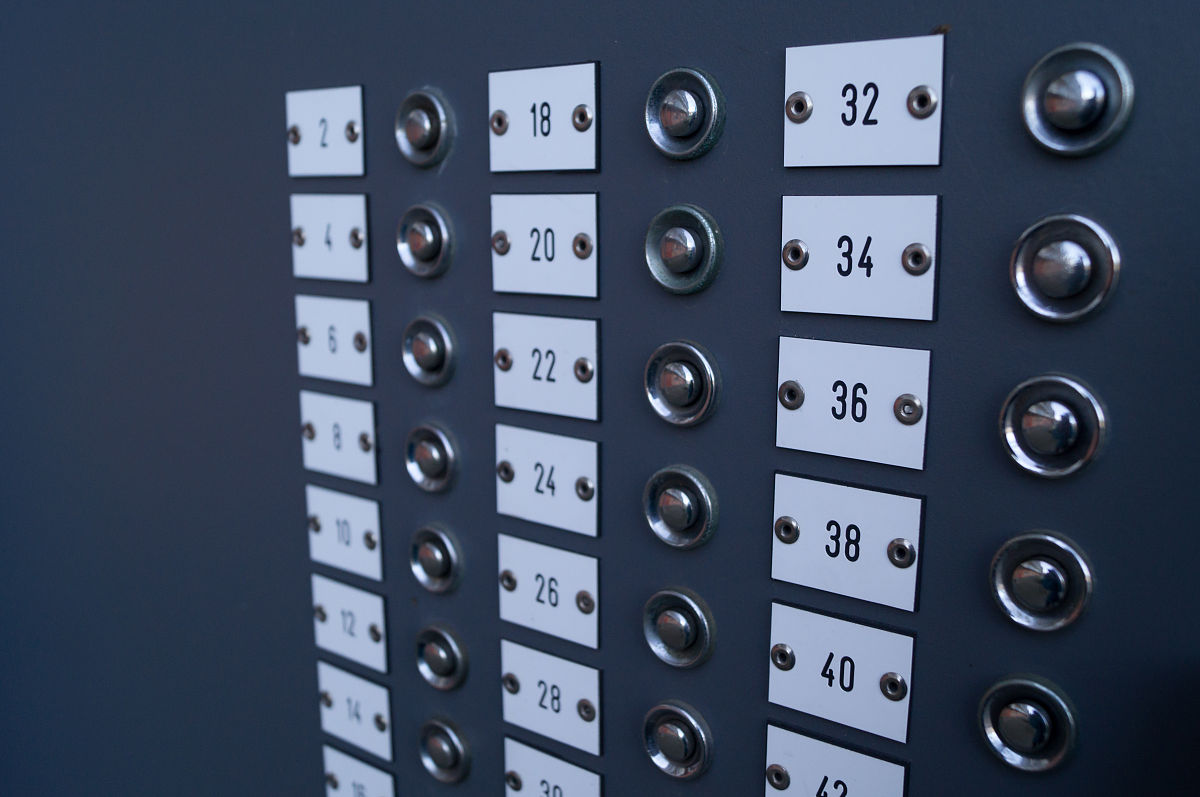 顺芯的ES8374音频模块使用噪声门与ALC和PGA需要设置哪几个寄存器详细解释其寄存器中每一位的作用其中ALC的MAXGAIN和MINGAIN分别对什么信号有影响