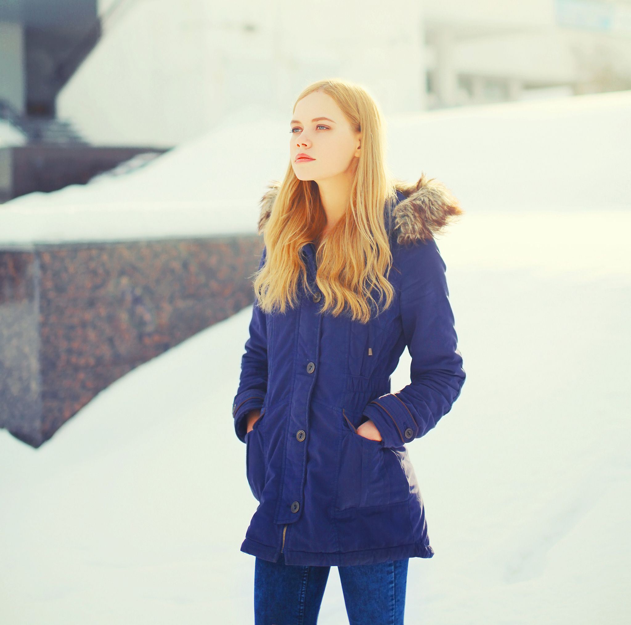 用美式英语写3条关于Womens Casual Winter Warm Lined Zip Up Hooded Sweatshirt Jacket Coat 产品的正面评论。内容附带评论标题评论单词数量小于40个单词。