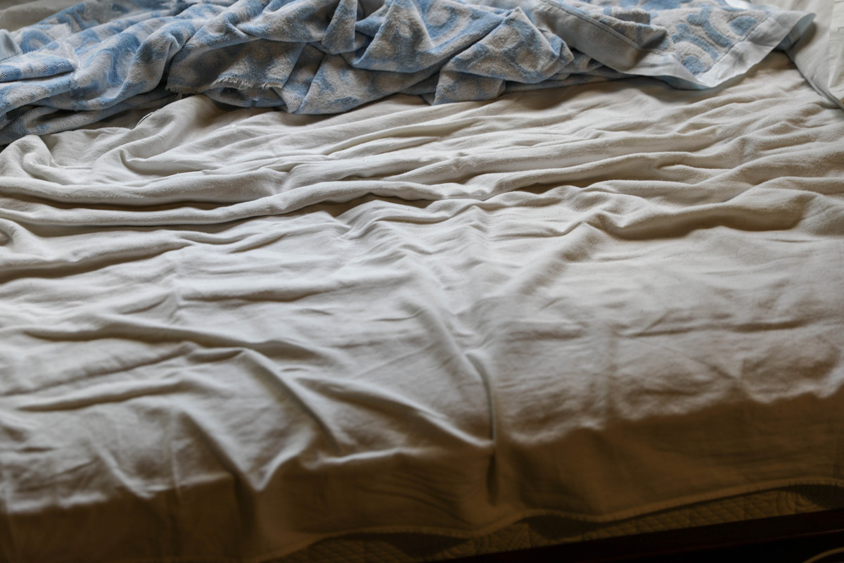 丝绸床单容易发霉吗？如何预防丝绸床单发霉？