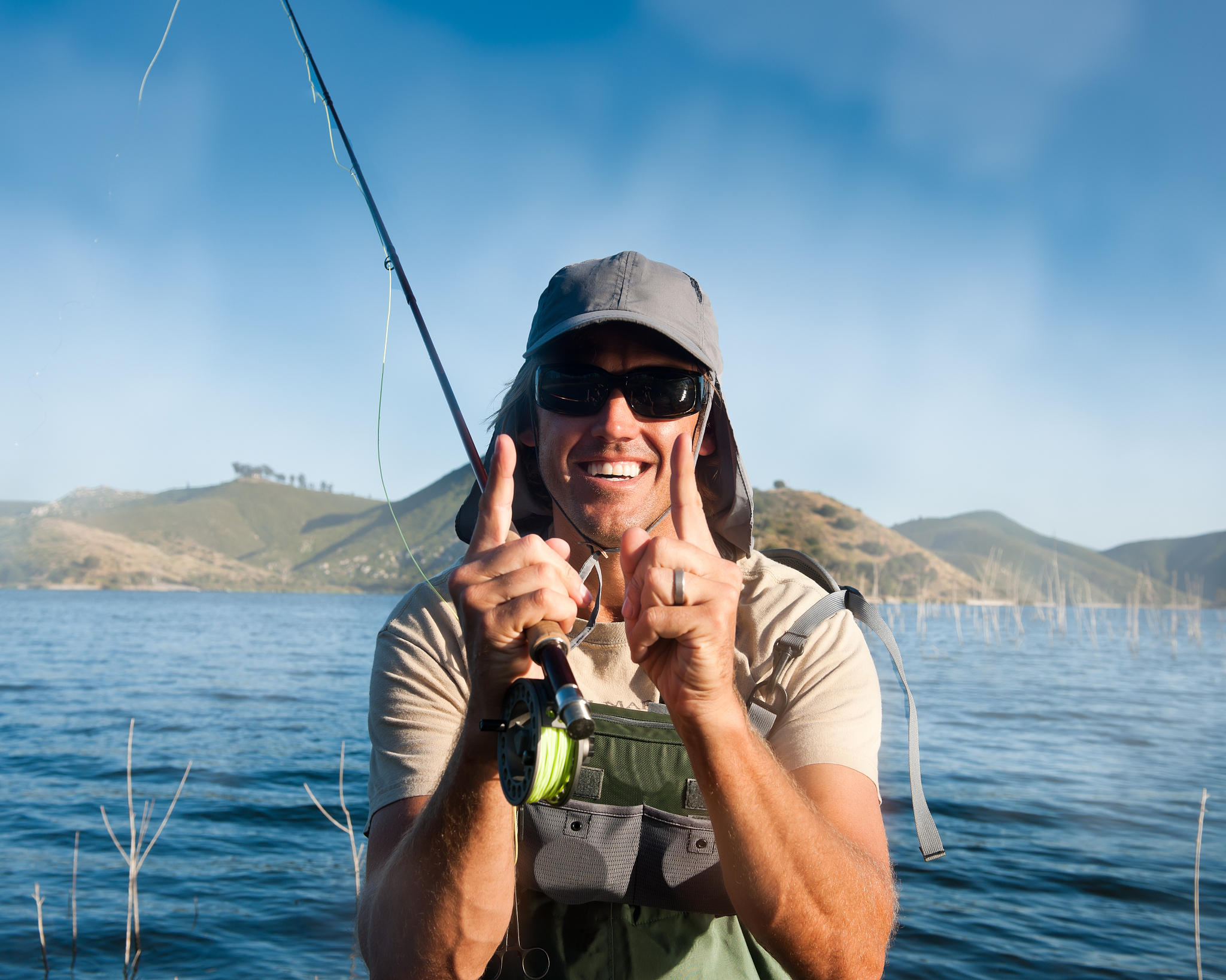 世界钓鱼之旅手游更新：新增场景、鱼类和对战功能！