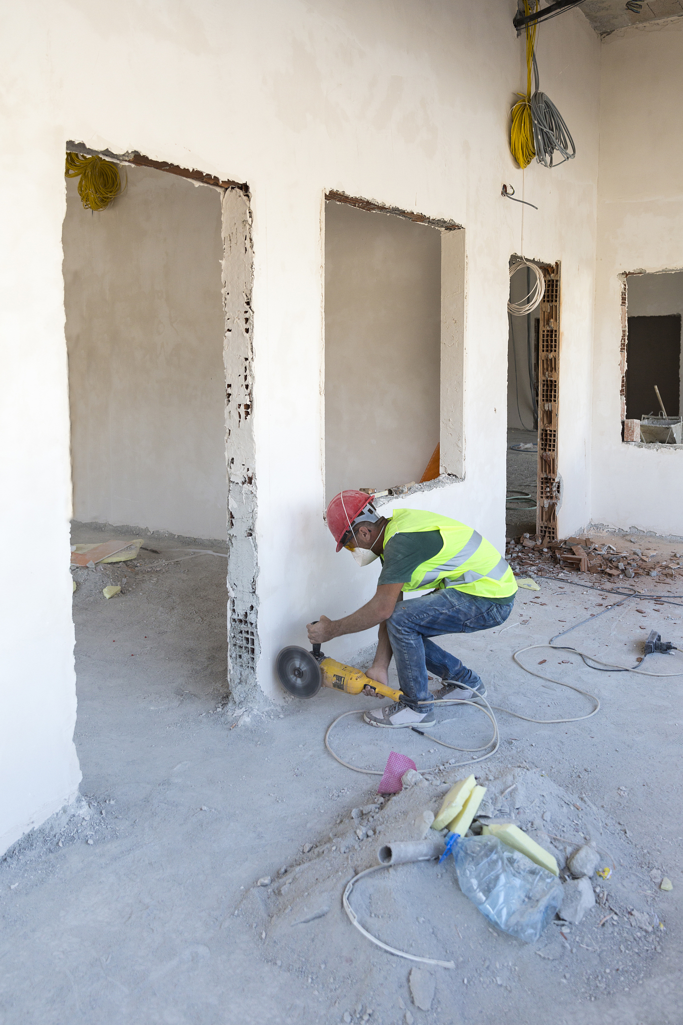 承重墙被拆了怎么办？专业建议及应对措施