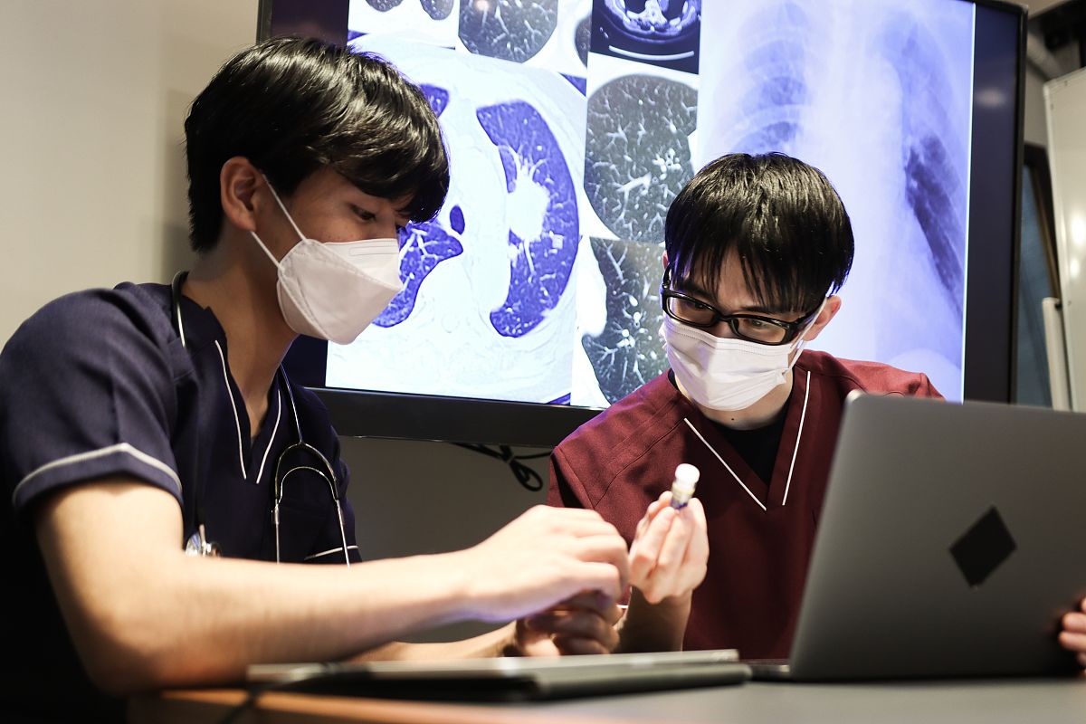 维医学专业难吗？课程设置及学习特点深度解析