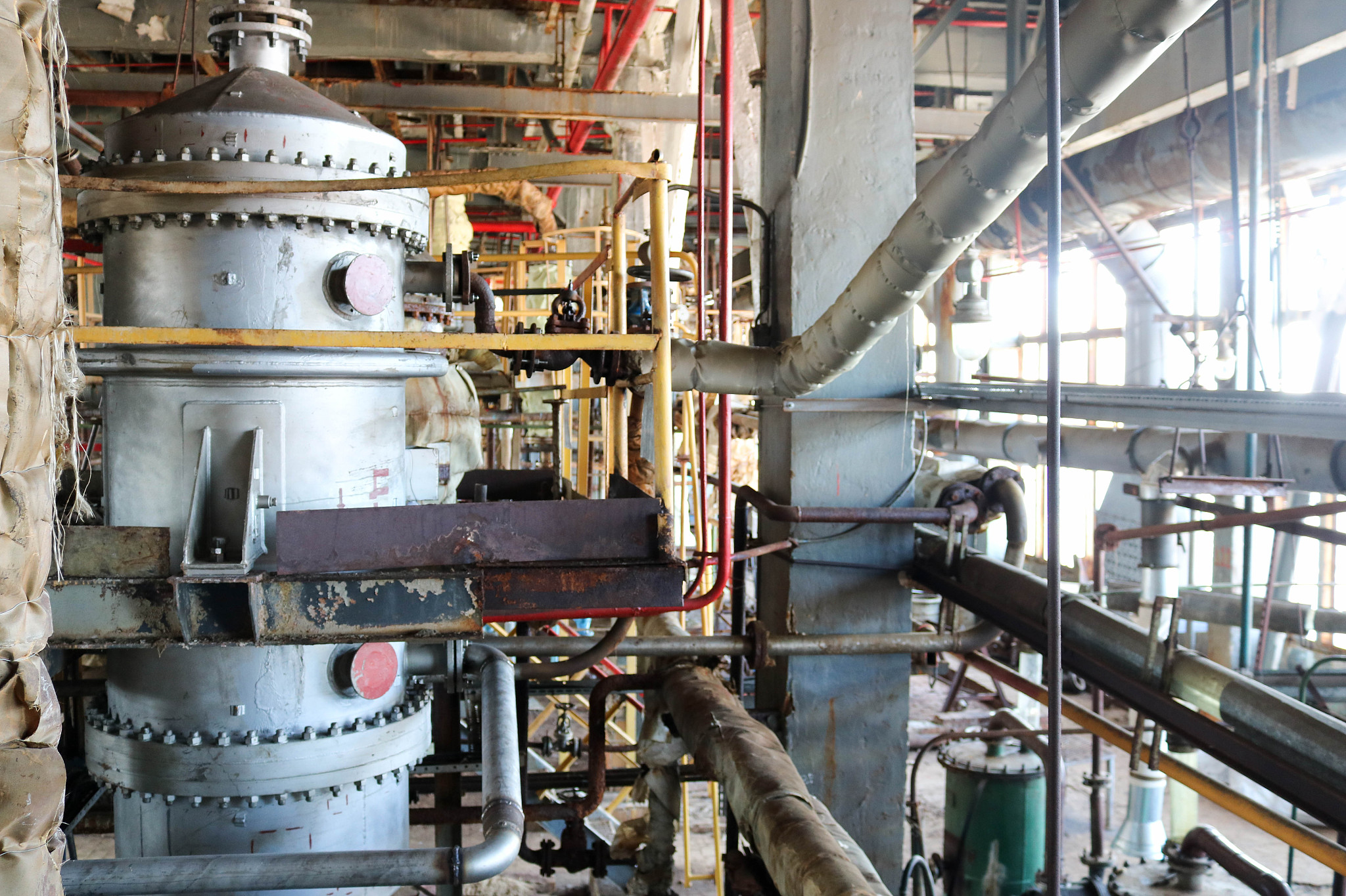 氧气在钢铁厂中的重要用途和应用领域