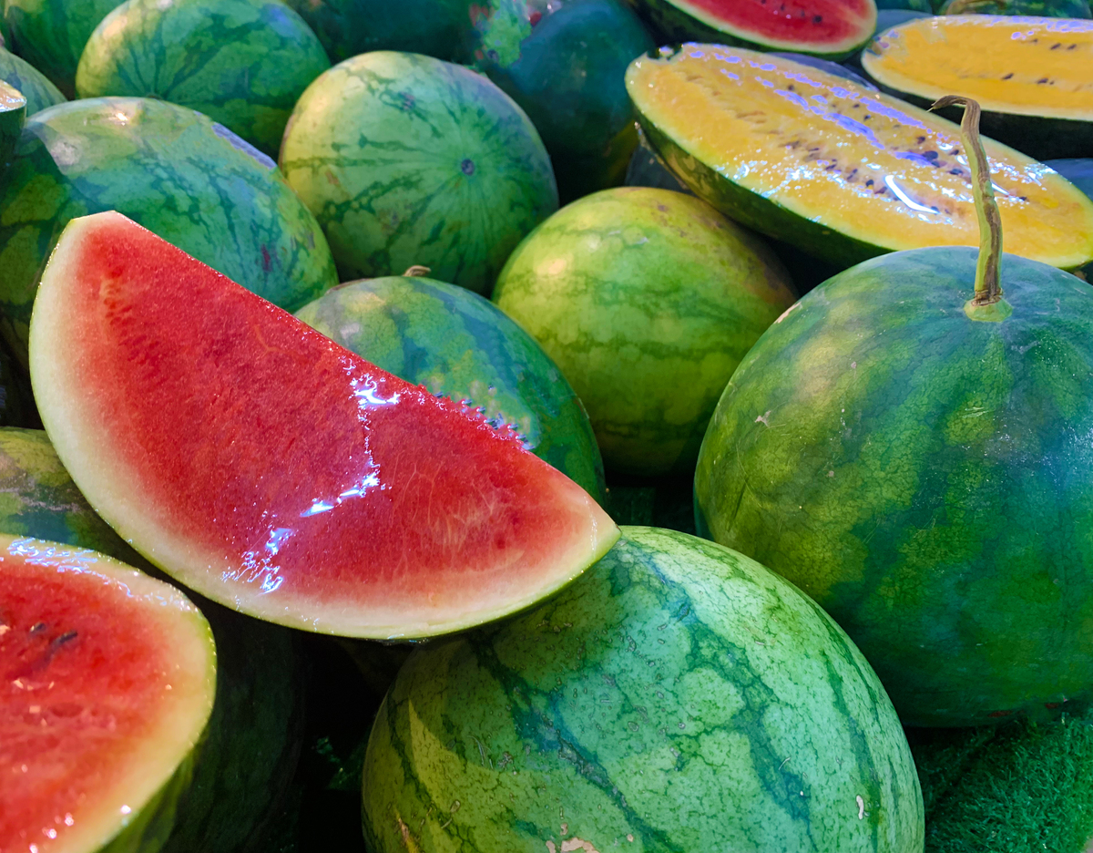 无籽西瓜挑选技巧：3步教你选出最甜最美味的西瓜