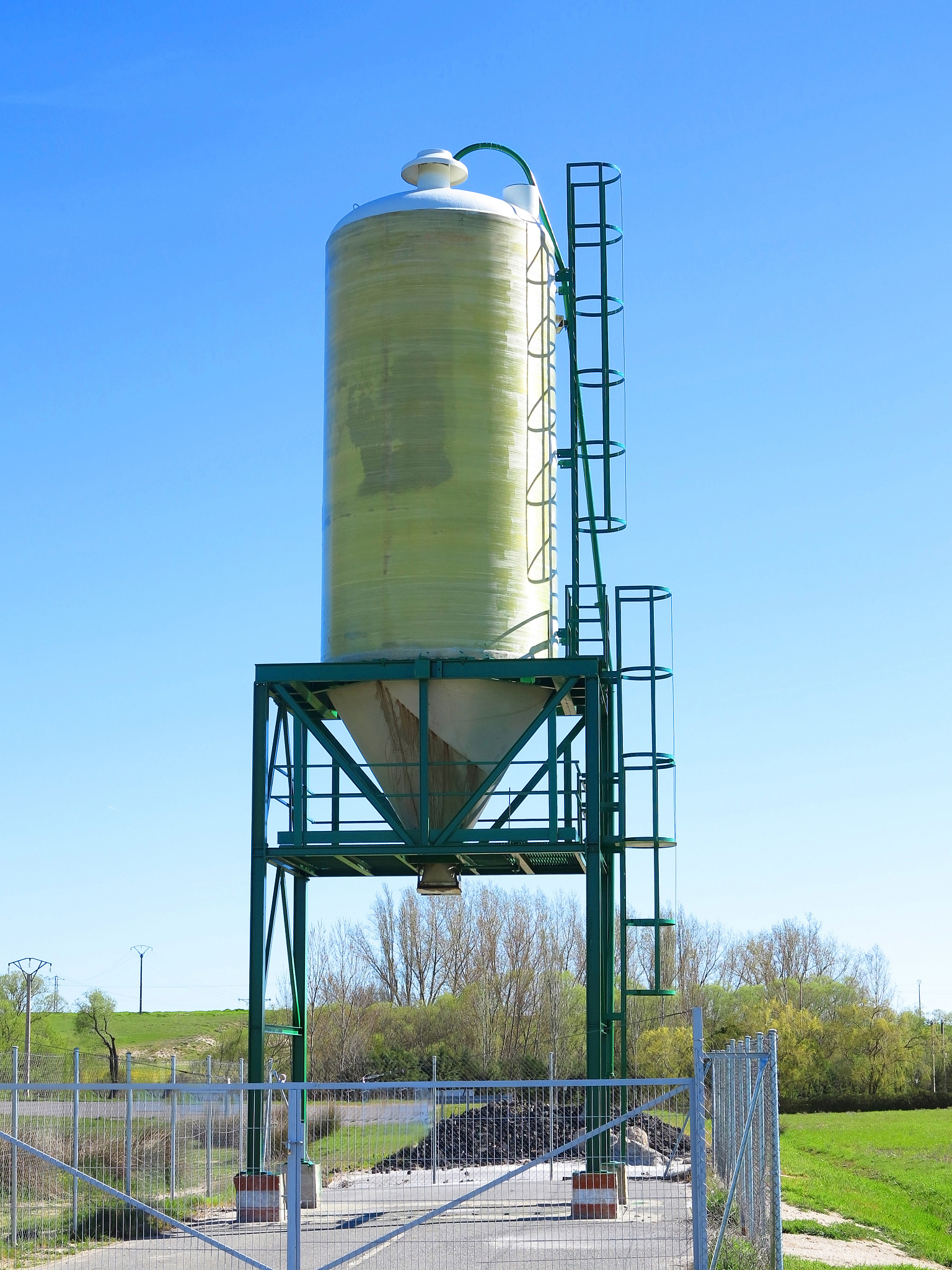 Damaged Soybeans Stored in Silo 6, Inventory Coming Soon